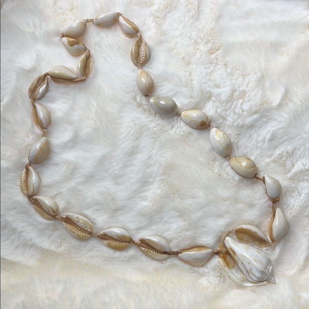 Handmade Swan Conch Shell Necklace